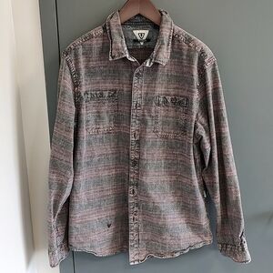 Vissla surfer ultra comfort XL flannel shirt